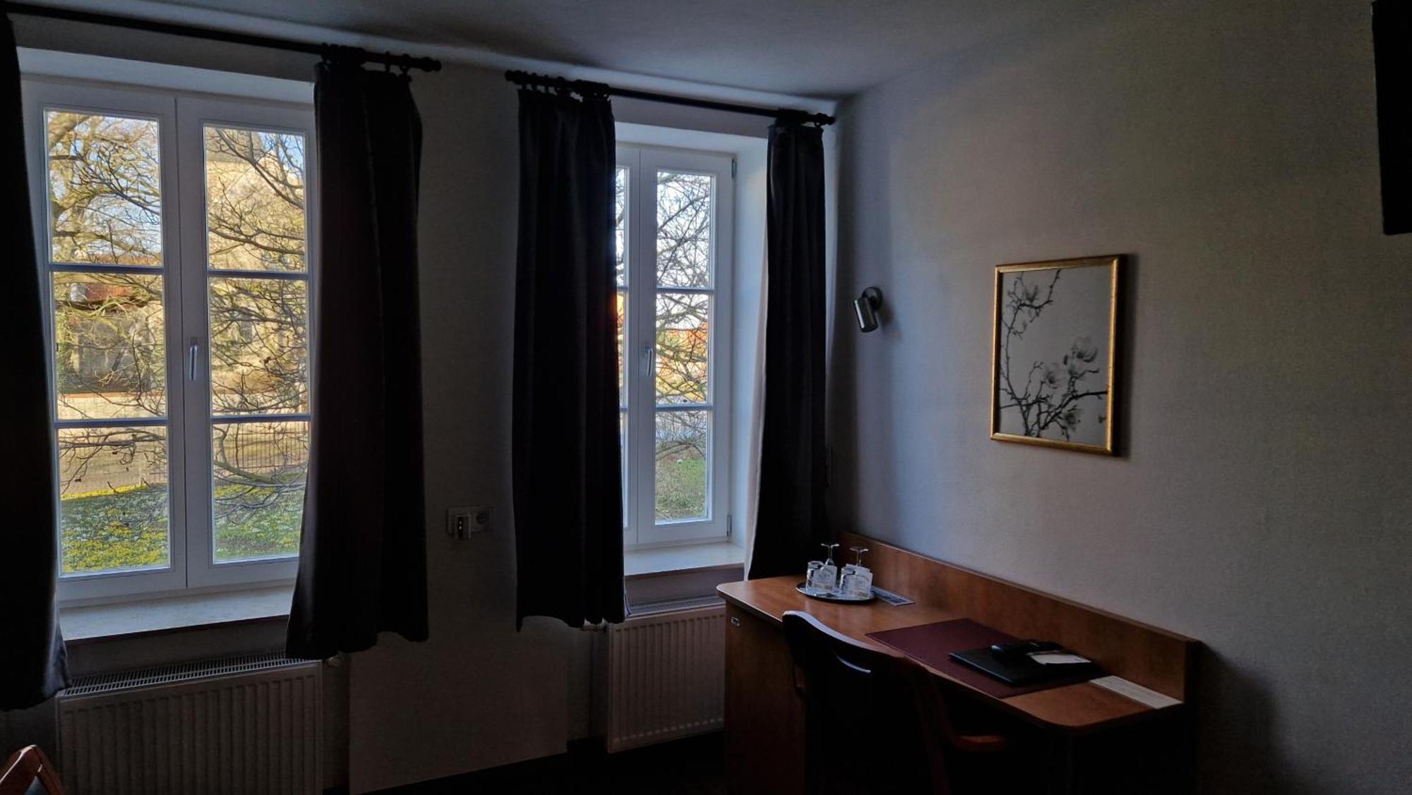 Hotel Garni Demmel & Cie Rohrsheim Екстер'єр фото