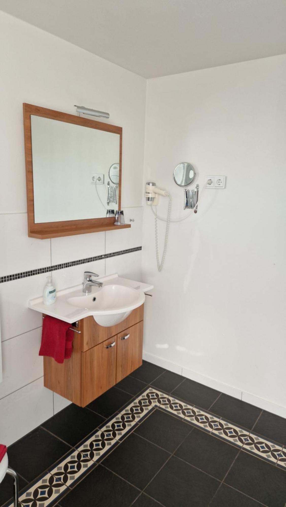 Hotel Garni Demmel & Cie Rohrsheim Екстер'єр фото