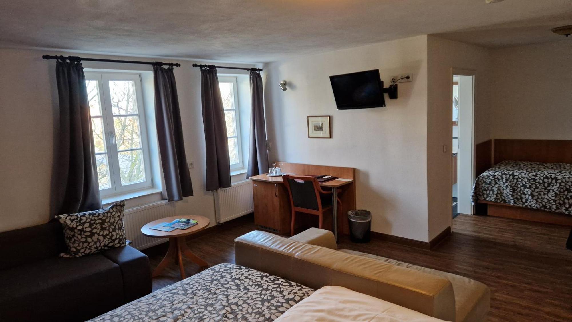 Hotel Garni Demmel & Cie Rohrsheim Екстер'єр фото