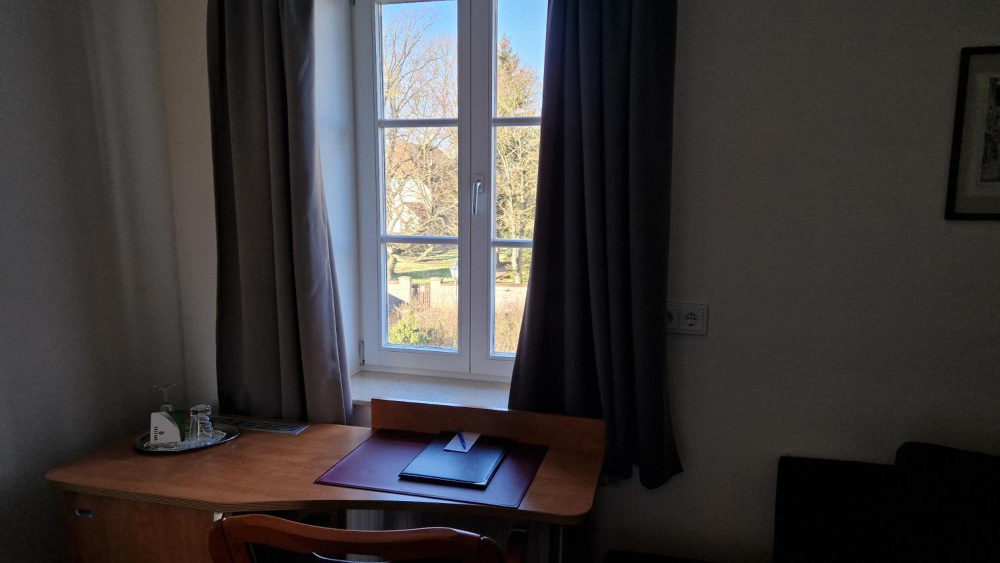 Hotel Garni Demmel & Cie Rohrsheim Екстер'єр фото