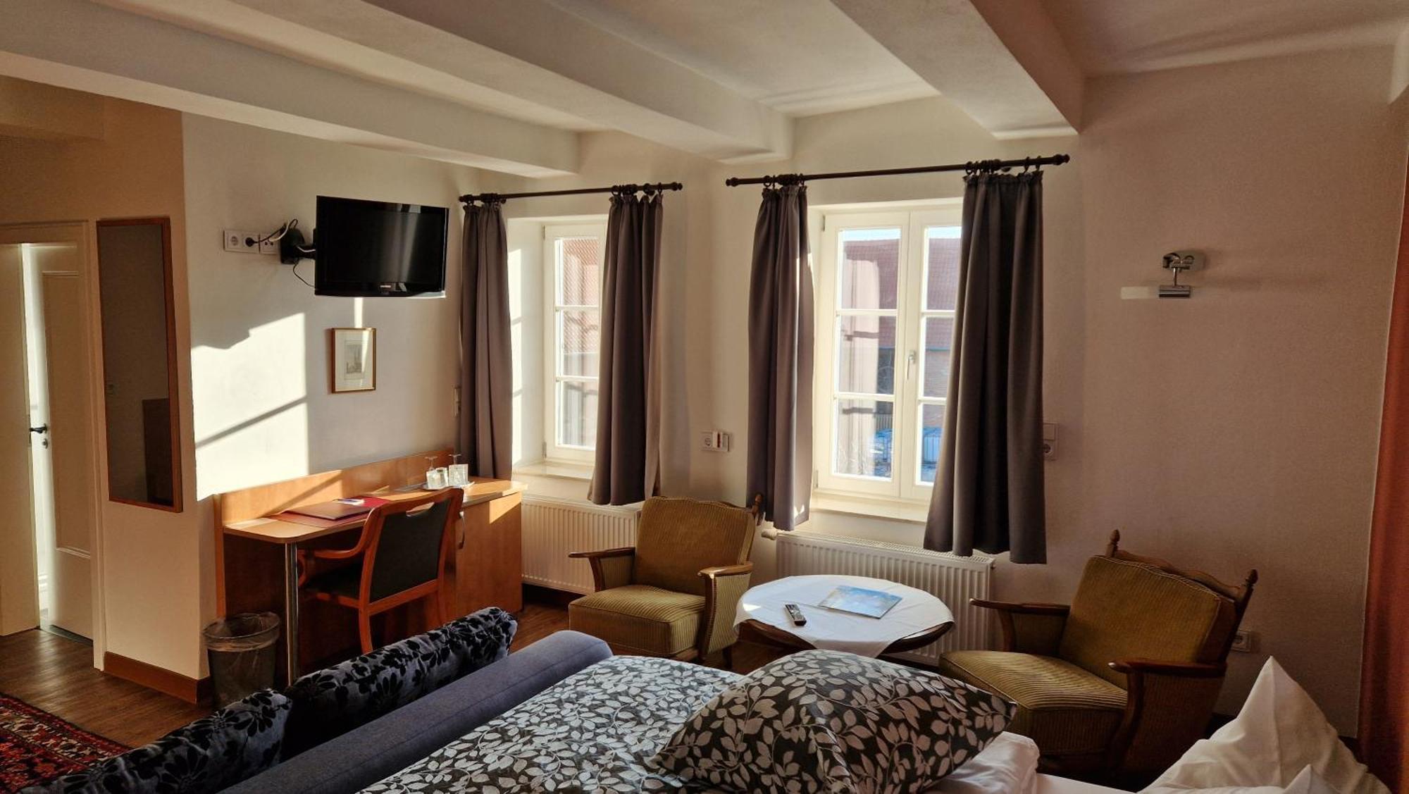 Hotel Garni Demmel & Cie Rohrsheim Екстер'єр фото