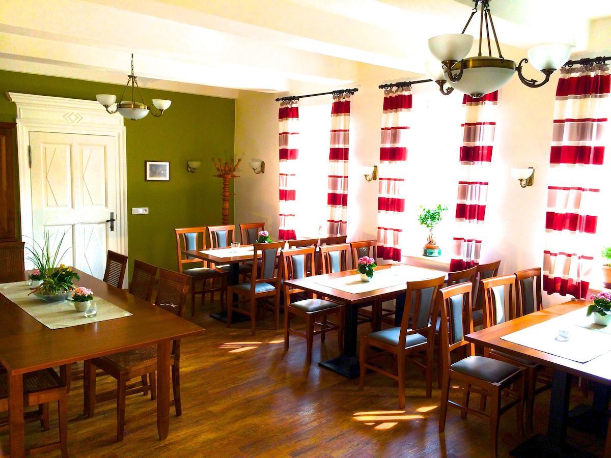 Hotel Garni Demmel & Cie Rohrsheim Екстер'єр фото